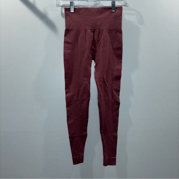 Set Active Seamless High-Waisted Leggings XS Rosewood | Ribbed Waistband - Picture 3 of 13